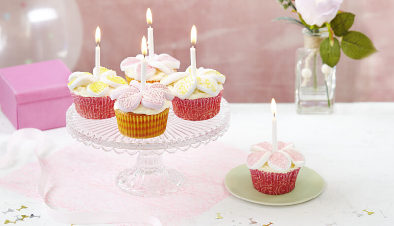 Happy Birthday Marshmallow Cupcakes